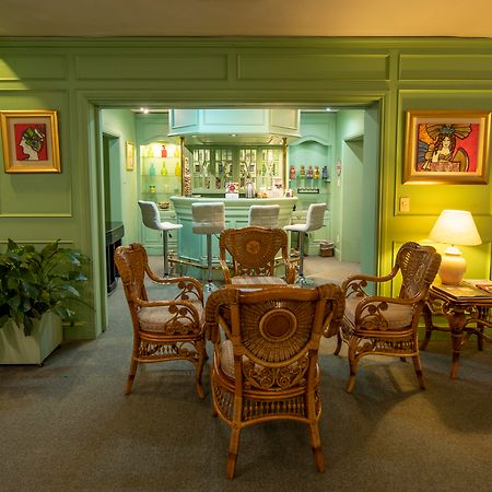Hotel Cecilia Асунсьон Экстерьер фото